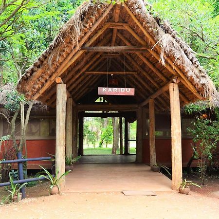 Basecamp Masai Mara Villa Talek Exterior photo